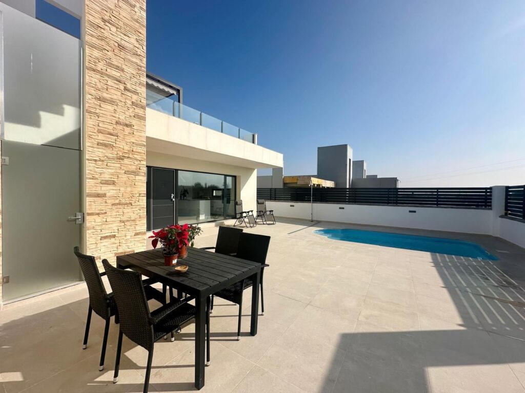 MKo2j8sk Nouvelle construction villa de type Córdoba 3 chambres piscine privée en La Pinilla – Image 2