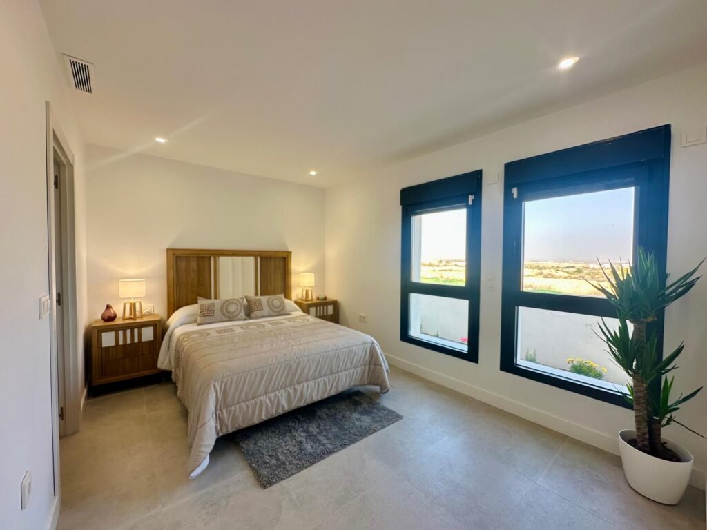 Pe3b8RH4 Nouvelle construction villa de type Córdoba 3 chambres piscine privée en La Pinilla – Image 9