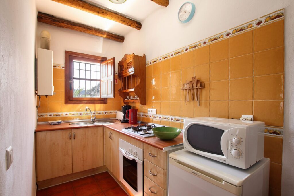 Complejo turistico 17 dormitorios piscina privada en Montejaque Malaga - Imagen 29