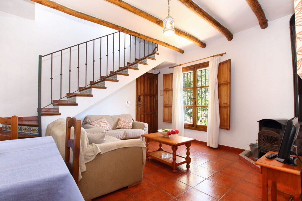 Complejo turistico 17 dormitorios piscina privada en Montejaque Malaga - Imagen 17