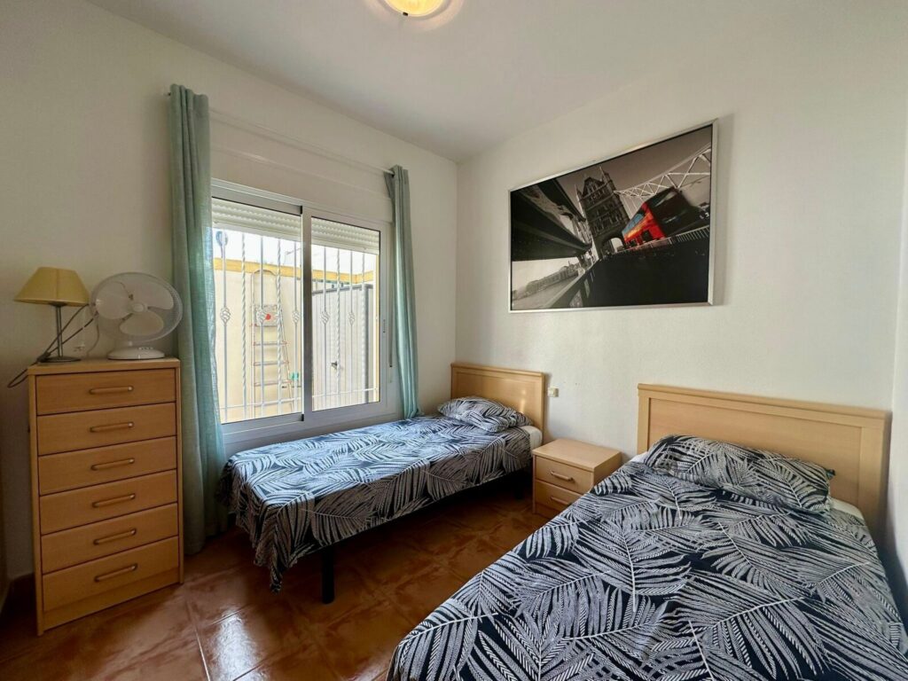 Bungalow 2 bedrooms private pool at the Mazarrón Country Club - Image 10