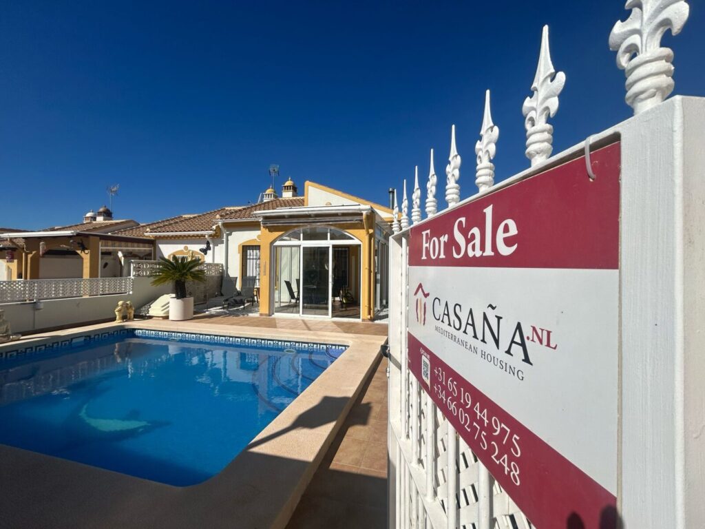 Bungalow 2 chambres piscine privée au Mazarrón Country Club – Image 2