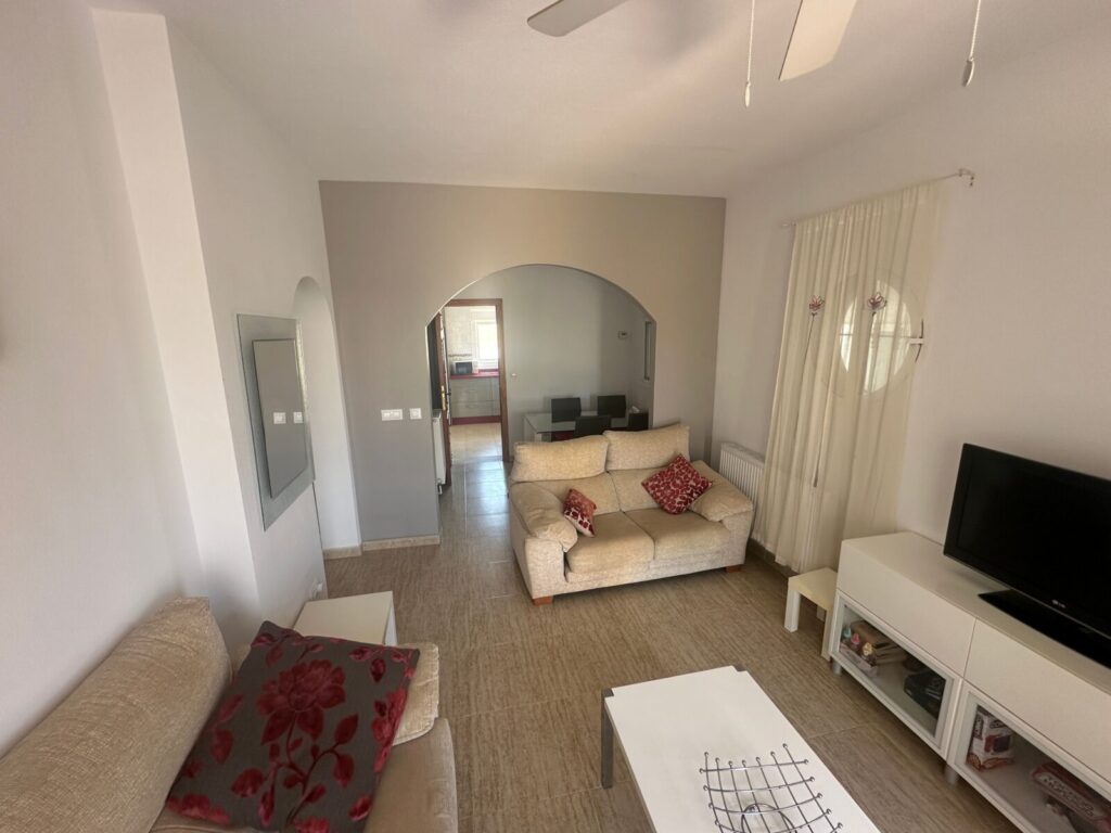 Bungalow 2 dormitorios piscina privada en el Mazarrón Country Club - Imagen 9